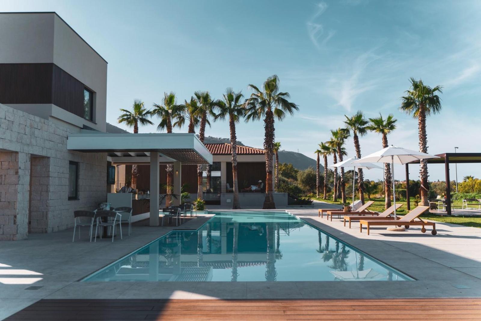 Insulae Resort Чефалу Экстерьер фото